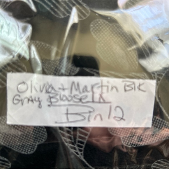 Olivia & Martin Women's Blouse Size 1X Leaf Print Keyhole 3/4 Sleeve Pullover - Picture 10 of 10